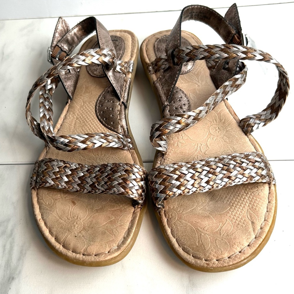 b.o.c Born‎ Concepts Women's Candee Metallic Braided Comfort Sandal in Size 8